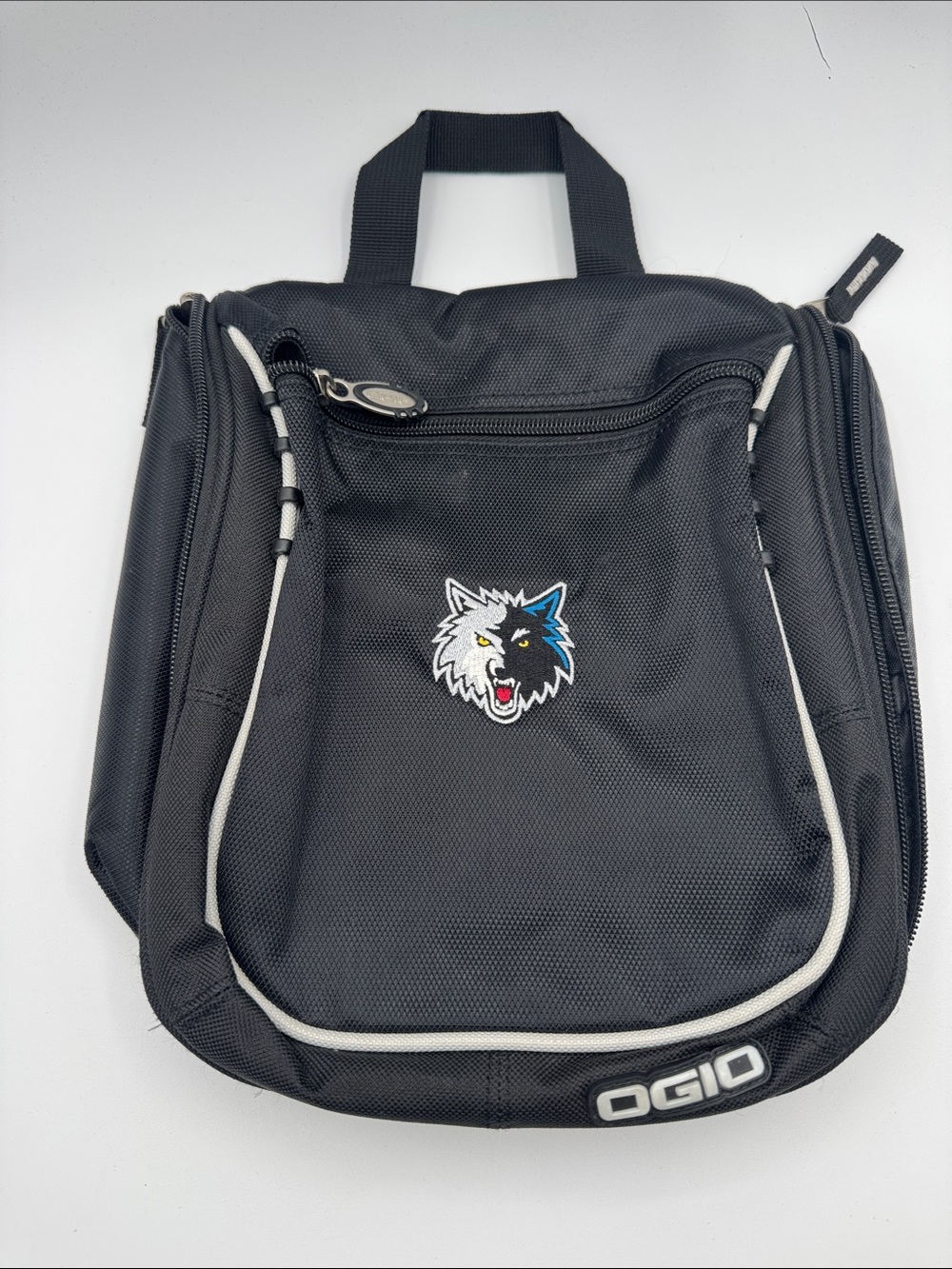 VTG Ogio Timberwolves Travel Bag